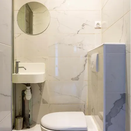 Le Bon Marche Apartment