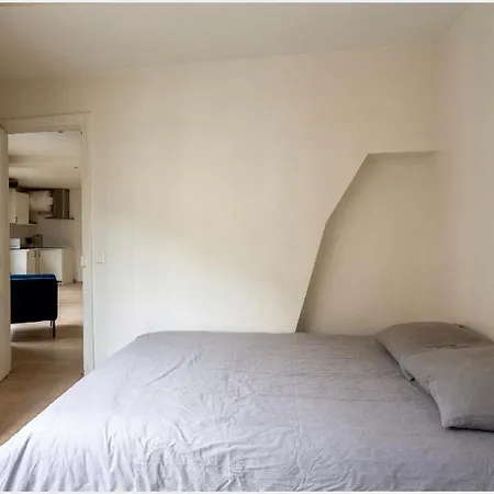Le Bon Marche Apartment