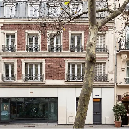 Le Bon Marche